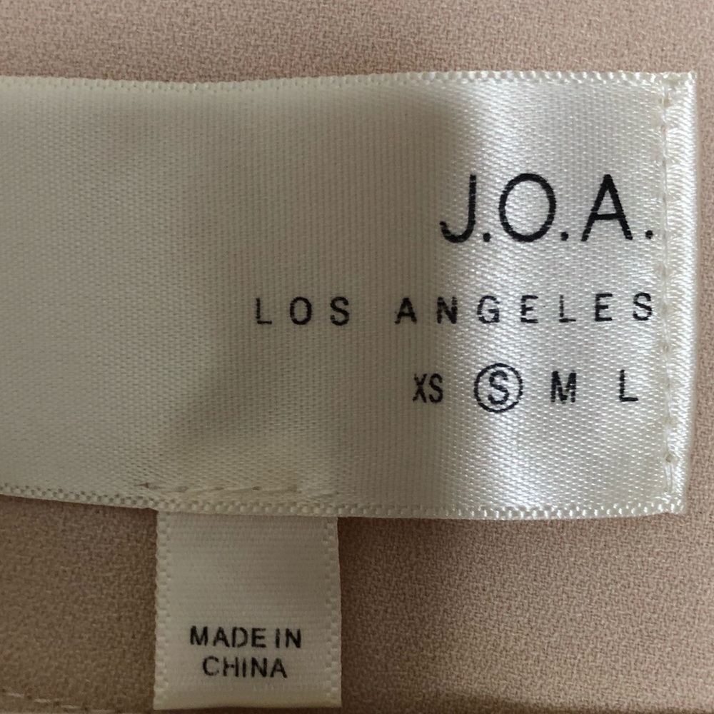 J.O.A | Button Down Bell Sleeve Top - Picture 5 of 7